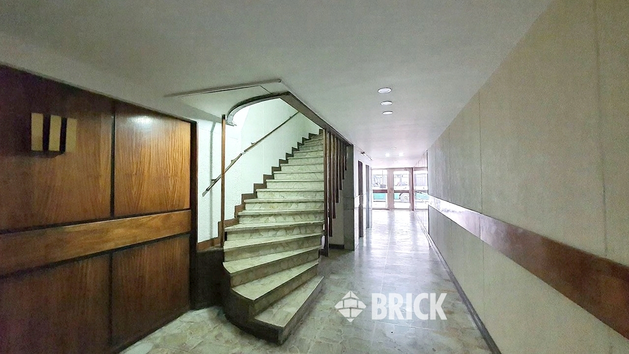 ALVEAR, MARCELO T. DE al 1900 Piso 1 15
