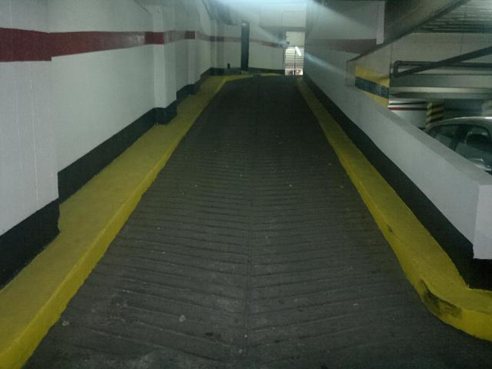 SUIPACHA al 700 Piso SUB. Nº 19 6