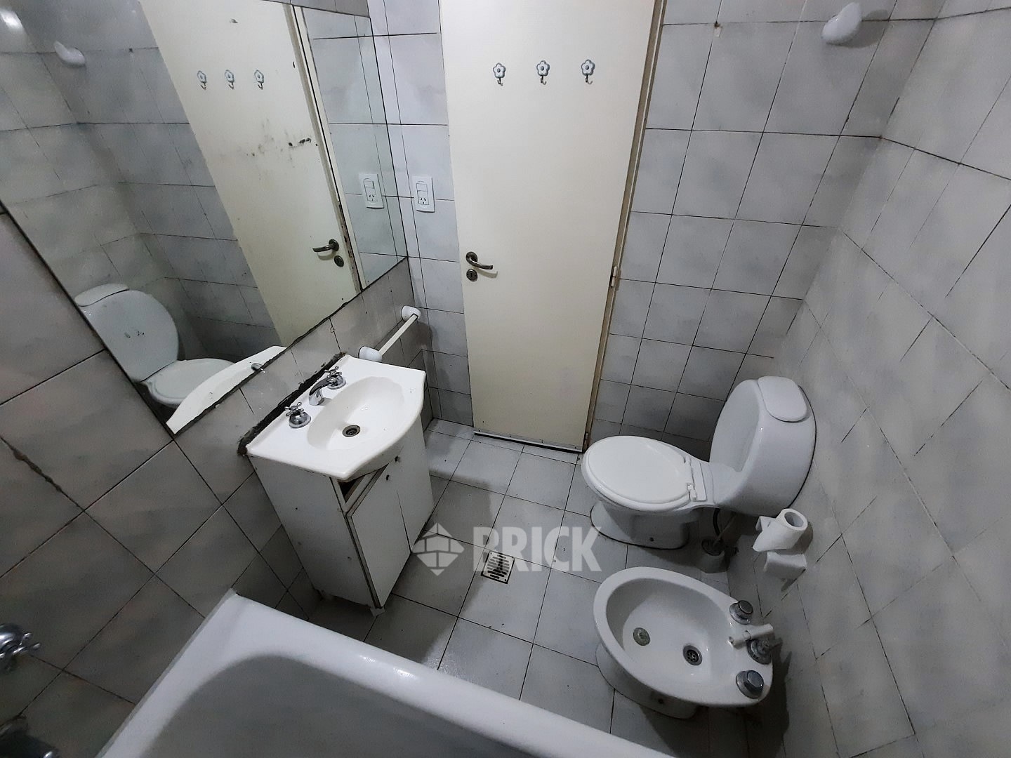TUCUMAN al 2600 Piso 5 9